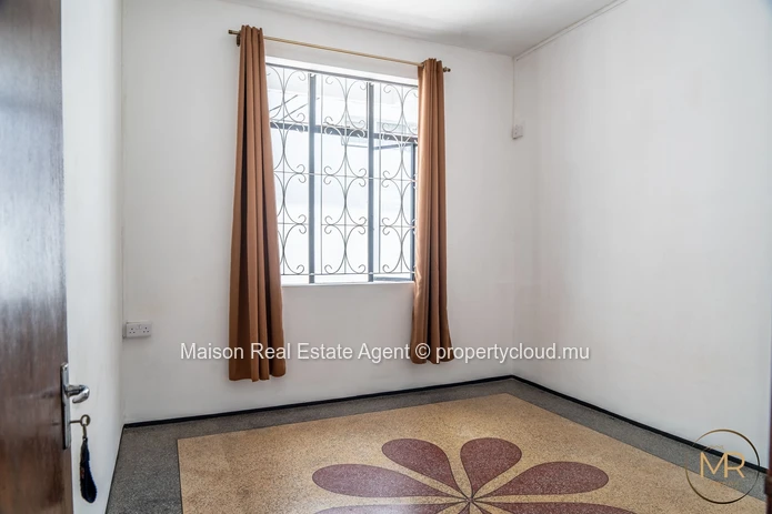 Spacious 3-Bedroom Home or Office Space for Rent  Port Louis