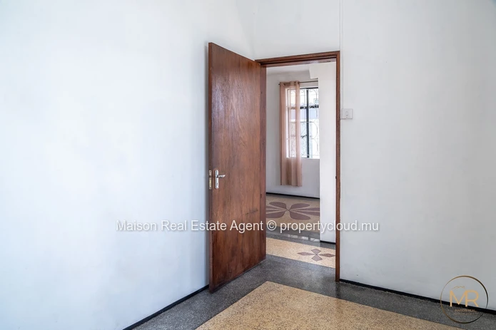 Spacious 3-Bedroom Home or Office Space for Rent  Port Louis