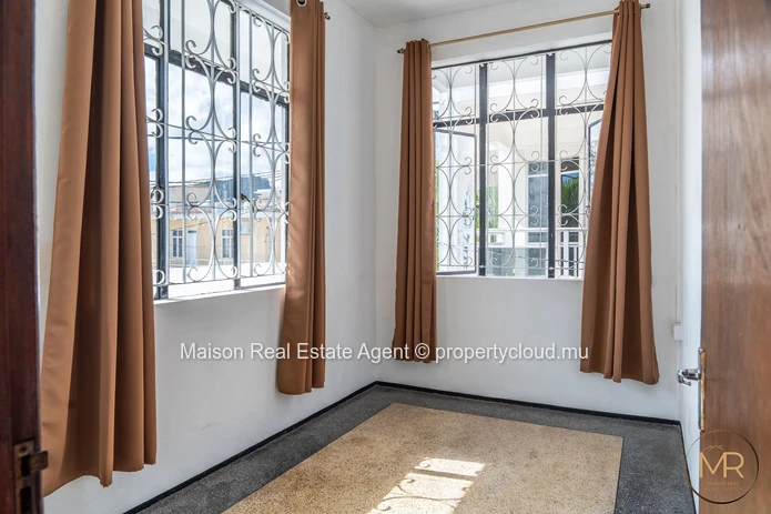 Spacious 3-Bedroom Home or Office Space for Rent  Port Louis